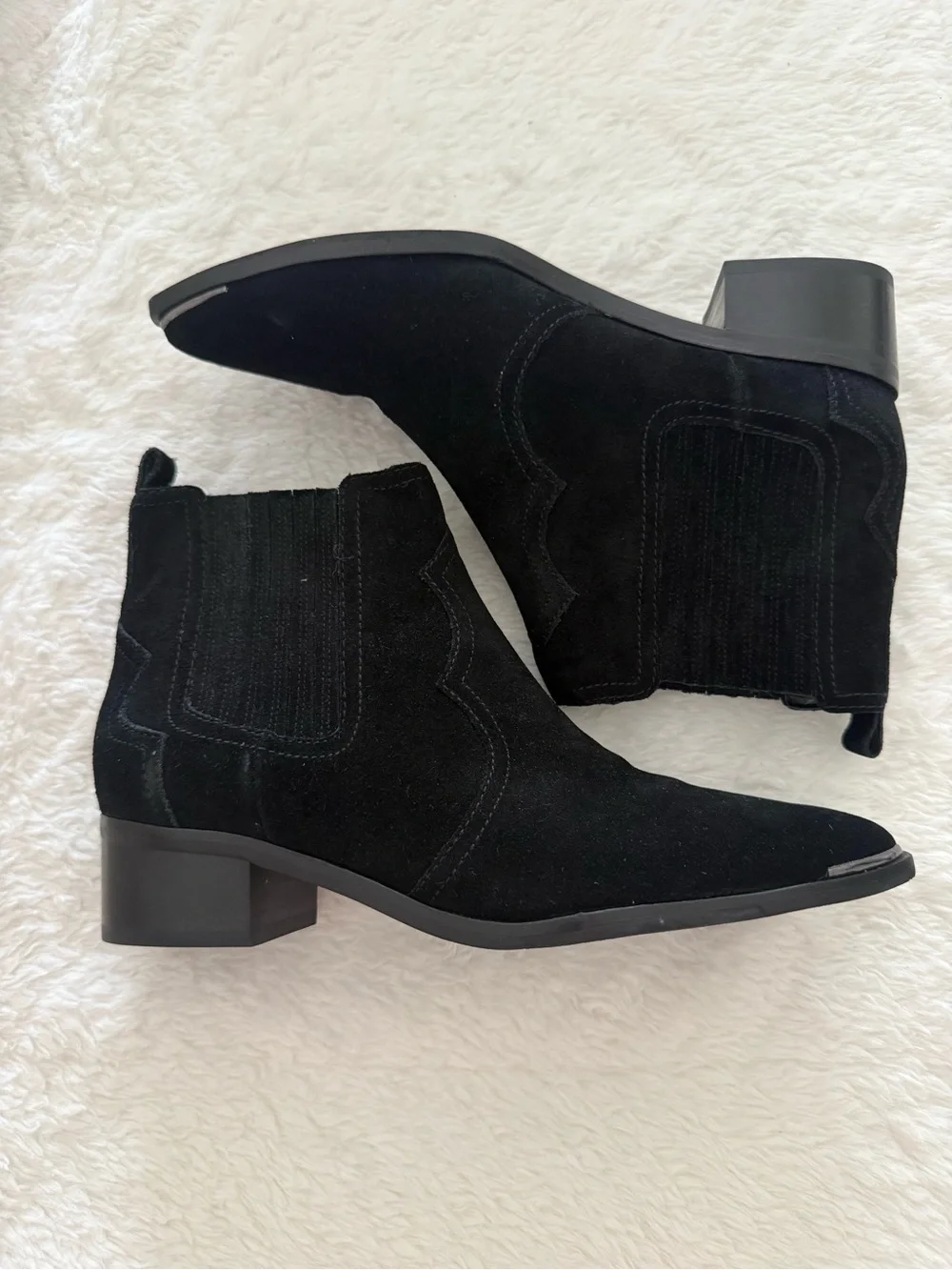 Marc Fisher sleek black